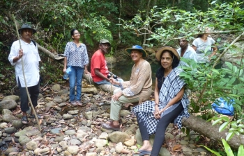 Trustees visiting Udakiruwa 2016