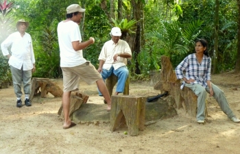 Trustees visiting Ambalagedera 2010